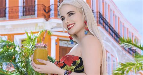 Modelo cubana Haniset Rodríguez se abre una cuenta en。